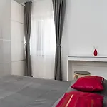 Ma * Valbandon