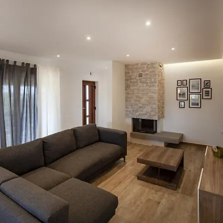 Roma - With Terrace Apartment