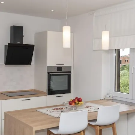 Roma - With Terrace Apartment