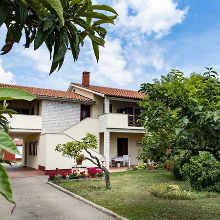 Roma - With Terrace Apartment